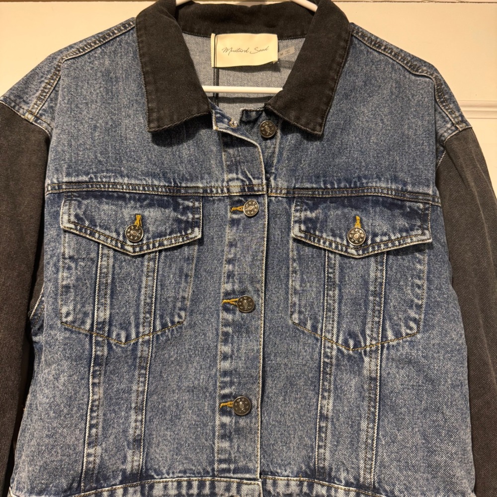 Mustard Seed Two Tone Denim Jacket Medium Blue Black Contrast Sleeve NWT - Picture 3 of 10